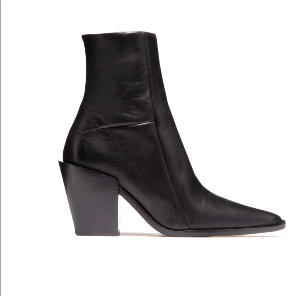 Intervalle black ankle leather booties